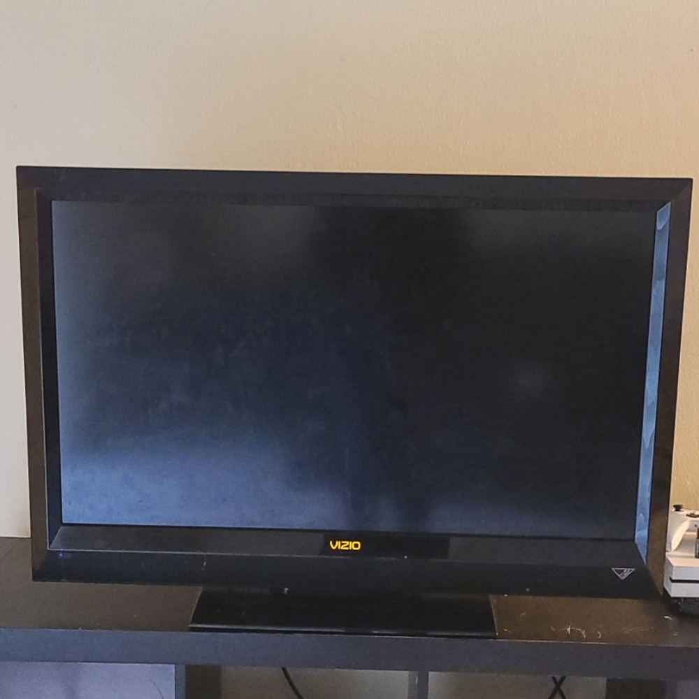 42" Vizio TV